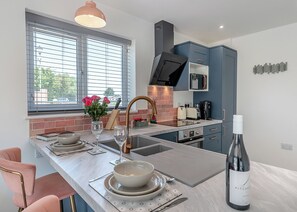 Nicht klassifiziertes Bild, 2 von 16, Schaltfläche