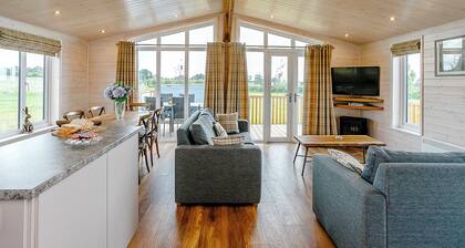 1 Schlafzimmer Unterkunft in Bretby, Derbyshire