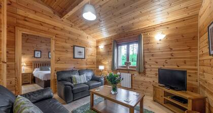 2 bedroom accommodation in Ellesmere
