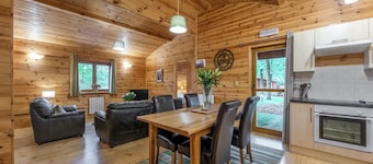 2 bedroom accommodation in Ellesmere