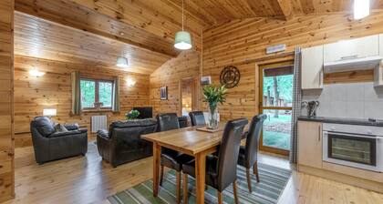 2 bedroom accommodation in Ellesmere