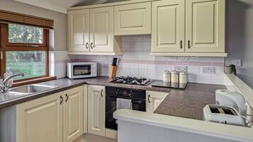 Fridge, oven, stovetop, toaster