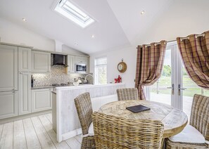 Dining - 1 bedroom accommodation in Eaton, Congleton (Eaton, Congleton)