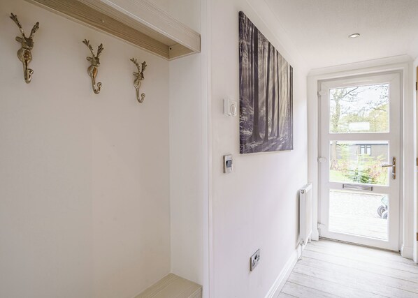 Unclassified image, 1 of 19, button