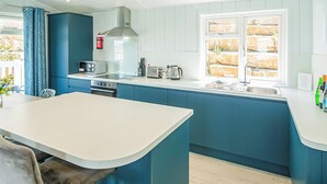 Private kitchen - Luxury lodge with one double with en suite shower and one twin. (Swanage)
