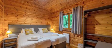 3 bedrooms, WiFi (free)