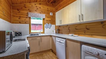 Kühlschrank, Ofen, Herdplatte, Geschirrspüler