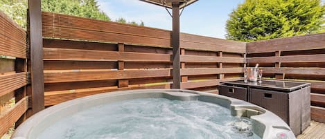 Baignoire à remous extérieure