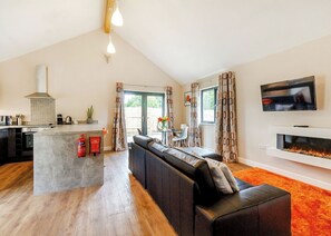 Living area - Stylish and luxurious open plan lodge with underfloor heating and smart TV. (South Duffield, Nr York)