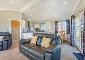 Living area - 1 bedroom accommodation in Shrewsbury (Shrewsbury)