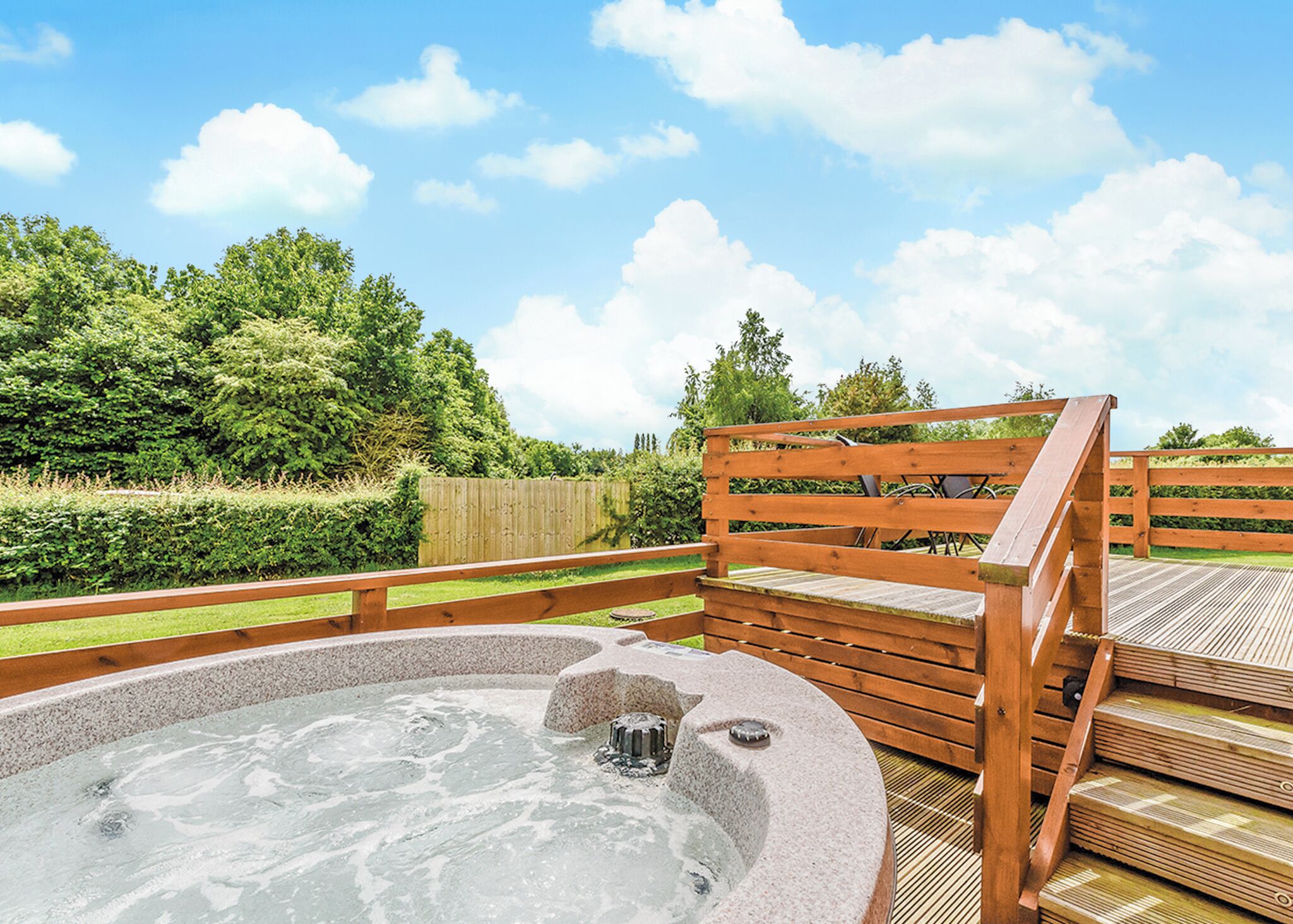 Outdoor spa tub