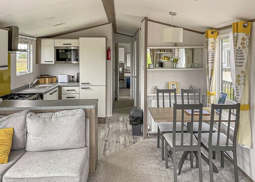 2 bedroom accommodation in Laurenkirk