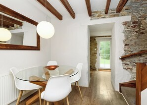 Dining - 3 bedroom accommodation in Watergate, Looe (Watergate, Looe)