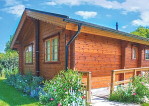 Exterior - 2 bedroom accommodation in Stillingfleet, York (Stillingfleet, York)