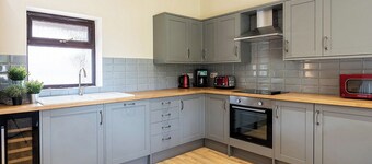 1 bedroom accommodation in Hatfield Woodhouse, Nr. Doncaster