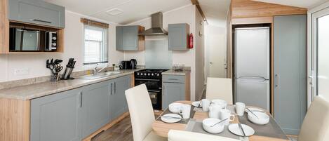 Fridge, oven, stovetop, toaster