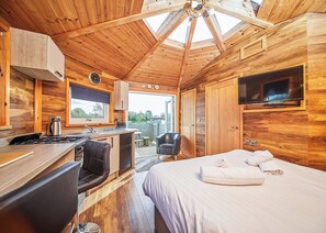 1 bedroom, free WiFi