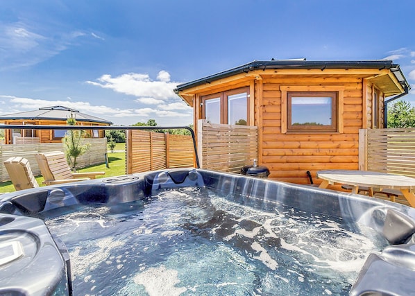 Baignoire à remous extérieure