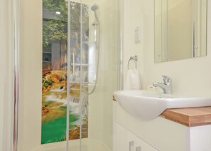 Bathroom - Luxurious and contemporary studio pod with double sofa bed. (Narberth)