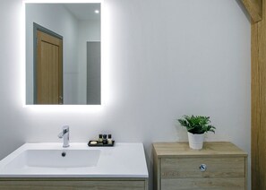 Unclassified image, 5 of 26, button - 2 bedroom accommodation in Annbank, Ayr (Annbank, Ayr)