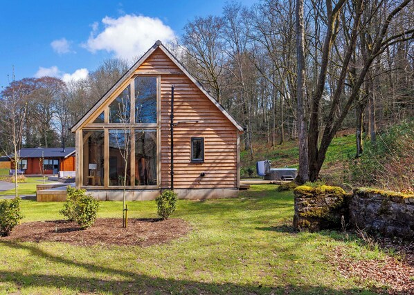 Unclassified image, 1 of 26, button - 2 bedroom accommodation in Annbank, Ayr (Annbank, Ayr)