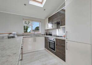Fridge, oven, stovetop, toaster