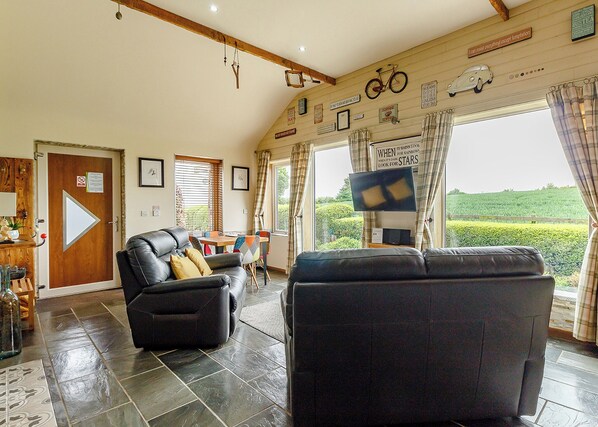 Living area - Luxurious and stylish modern lodge with one master double and one twin. (Haswell, Nr Durham)