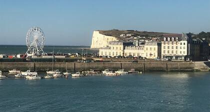3* house with sea view, garden and terrace