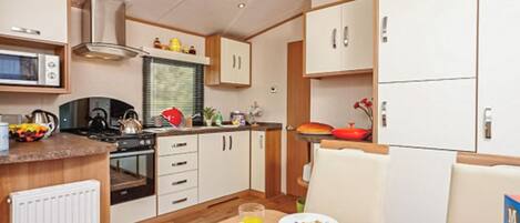 Fridge, oven, stovetop, toaster