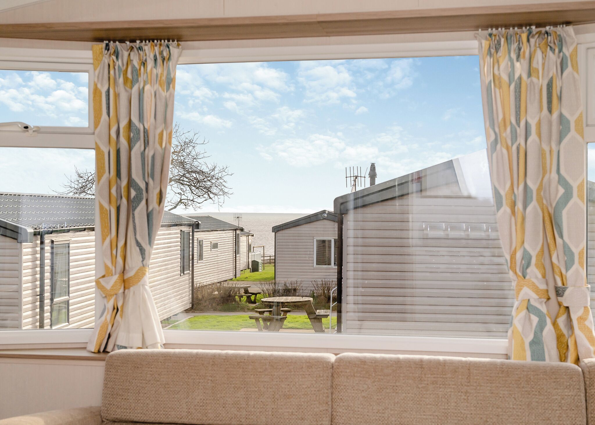 Modern And Spacious 12ft-wide Caravan With One Double And Two Twin. - Devon