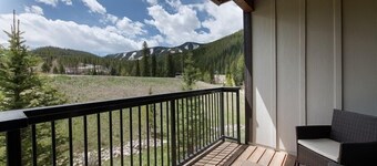 Fraser Crossing/Founders Pointe, Condo - 1 Bedroom w/Kitchenette Premium Unit 4466