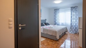 WiFi - Restaurant & Rooms Nino / Room 4 (Porat)