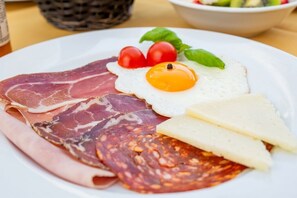 Free breakfast