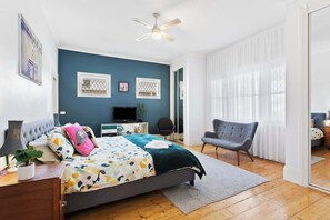 Room - 4-Bed 3-Bath Sunset Haven (Sunset Strip)