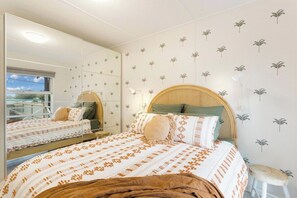 2 chambres, fer et planche à repasser, lit parapluie, Wi-Fi