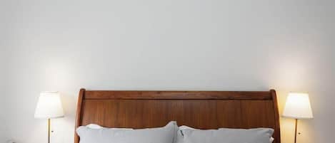 4 dormitorios, tabla de planchar con plancha, wifi y ropa de cama