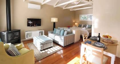 Driftwood - Spa Cottage for Two