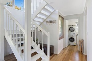 Interior - Kookaburra Hideaway 4-Bed 2-Bath (Cowes)