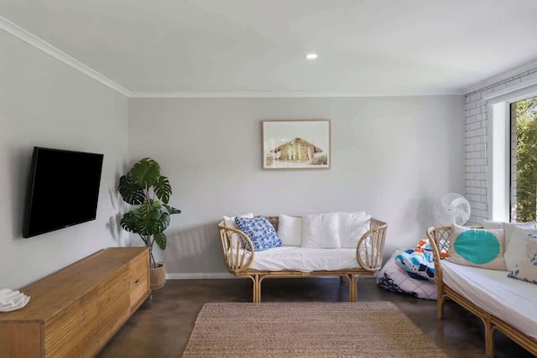 Televisio