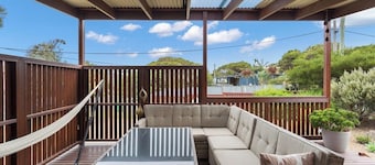 Stylish Zen Bungalow w/ Firepit + Walk to Beach!