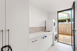 Interior - Upscale Family Retreat Just 5 Min Walk to Beach (Cape Woolamai)