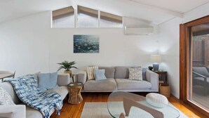 Living area - Private & Exotic Island Home Close to Beach Access (Cape Woolamai)