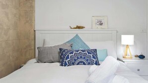 Room - Private & Exotic Island Home Close to Beach Access (Cape Woolamai)