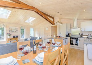 Unclassified image, 4 of 15, button