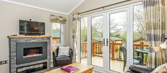 Woodland Retreat Plus