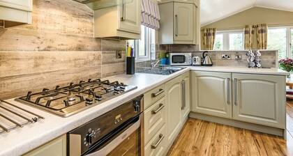 Woodland Retreat Plus