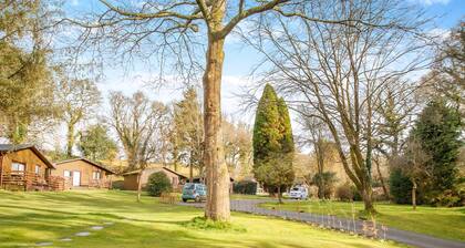 2 bedroom accommodation in Ruthernbridge, Nr Bodmin