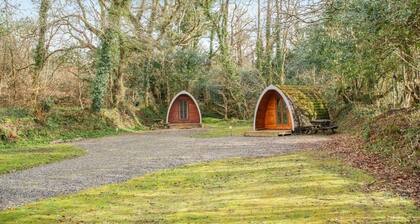 2 bedroom accommodation in Ruthernbridge, Nr Bodmin