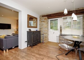 Interior - 2 bedroom accommodation in Watergate, Looe (Watergate, Looe)