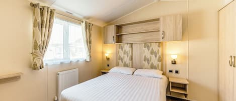 2 bedrooms